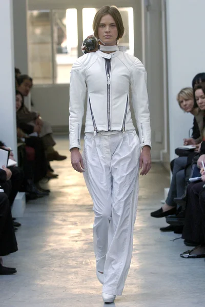 Look 17